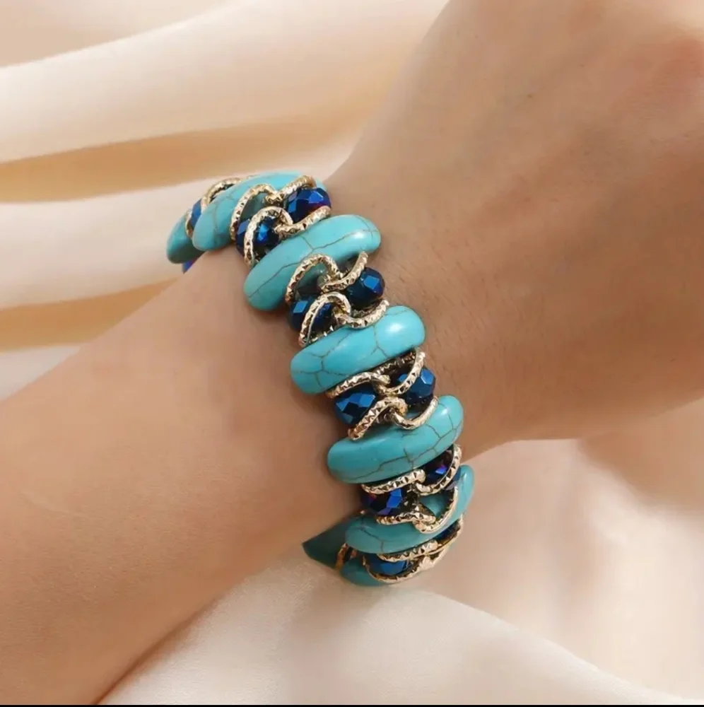 Unique Boho Style Crystal High-Quality Turquoise Elaatic Bangle Brecelet.